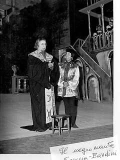 Armando Bandini Foto Di Scena 2 Della Commedia Il Negromante 1962